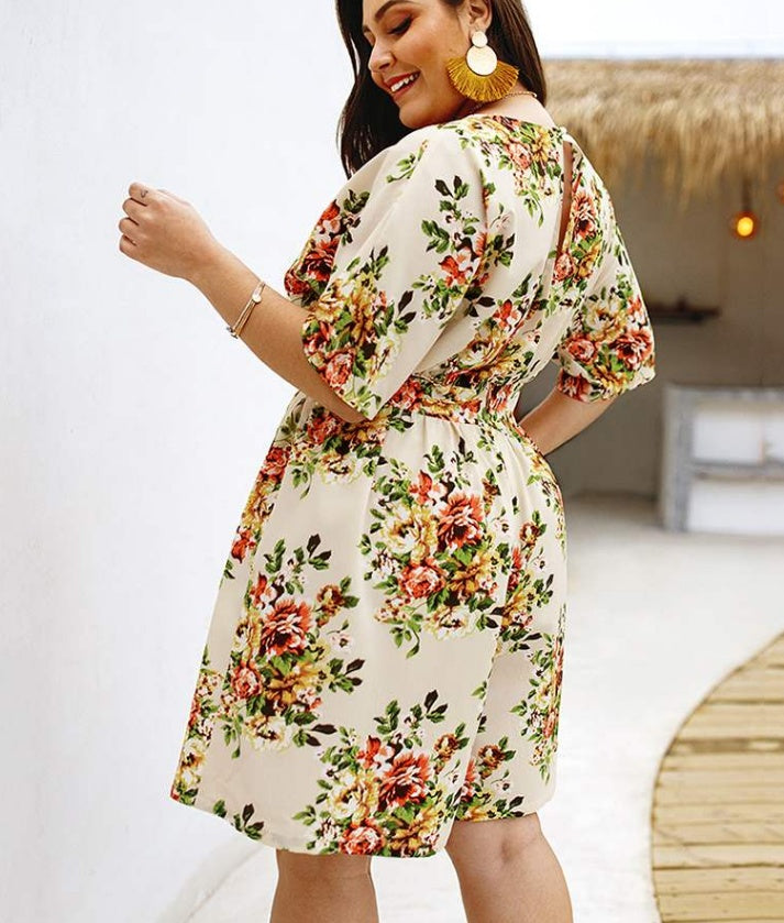 Combinaison courte fleurie pour femme