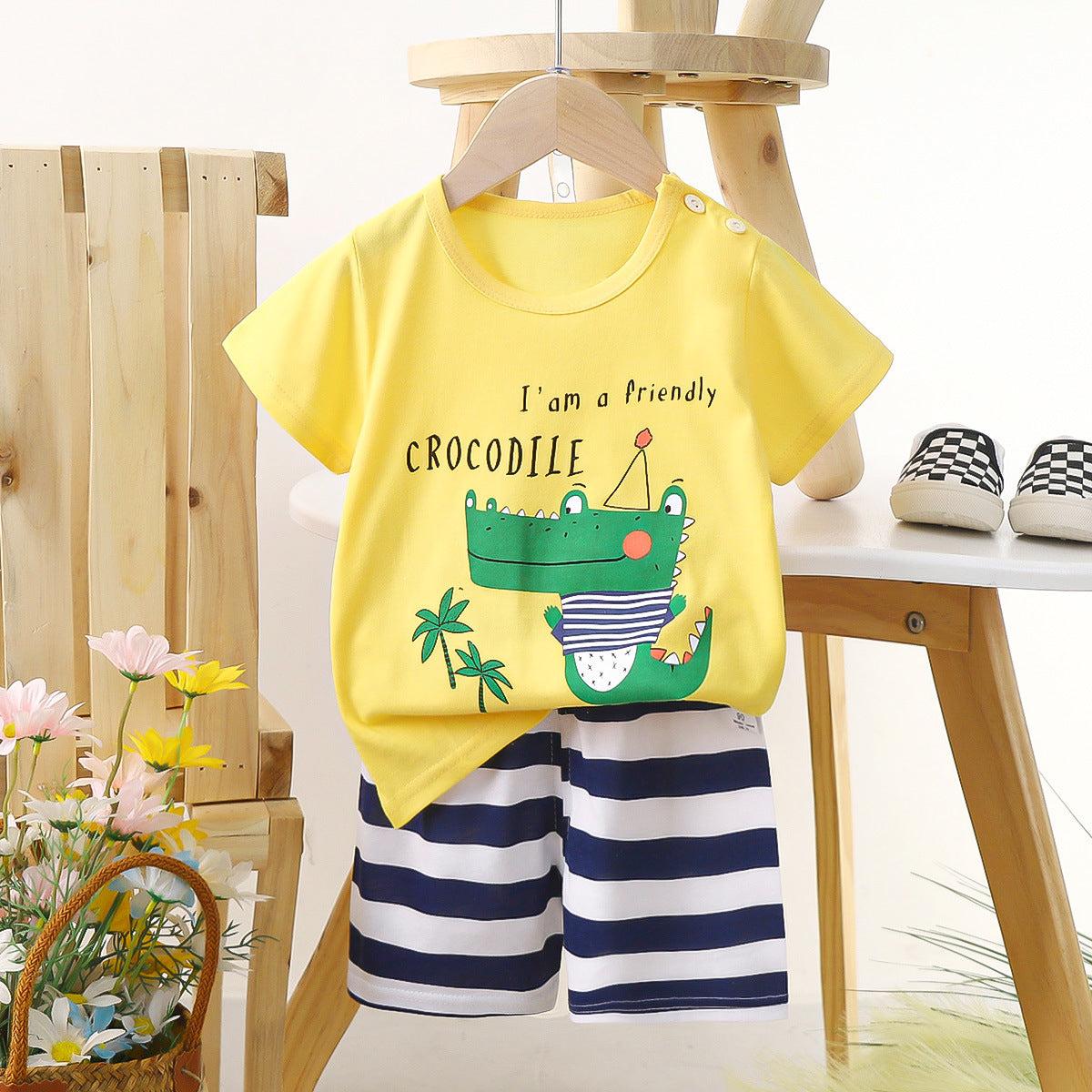 Ensemble enfant short et t-shirt d'été
