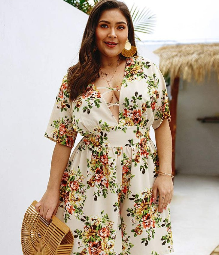 Combinaison courte fleurie pour femme