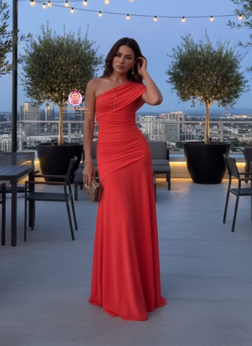 Robe sans manches à col diagonal et coupe slim